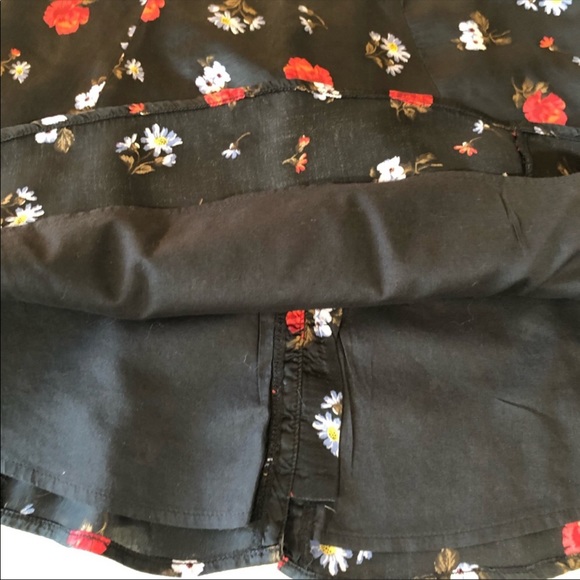 American Eagle Black Satin Floral Mini Skirt - Picture 5 of 8